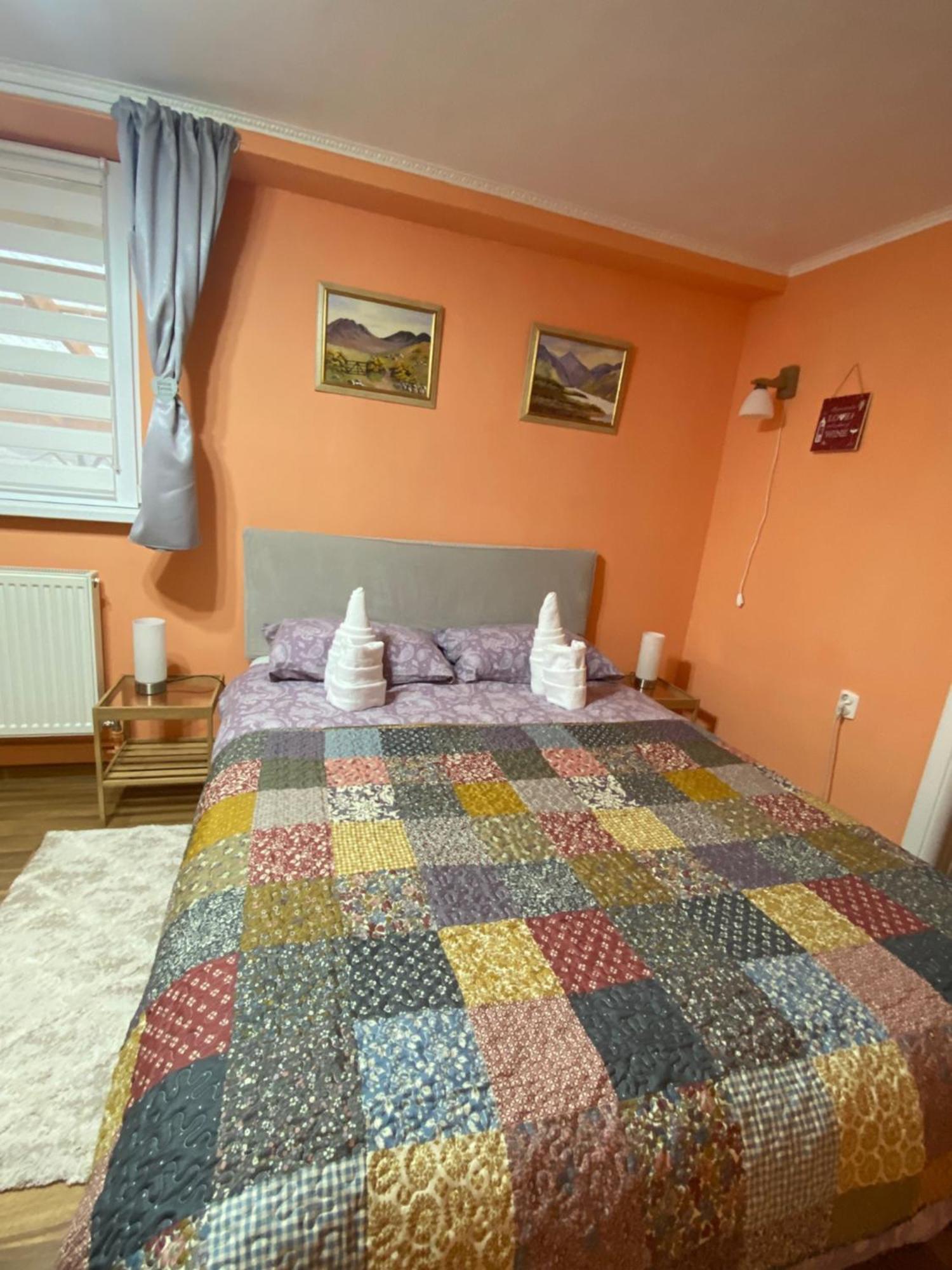 Casa Maya Орадя Экстерьер фото